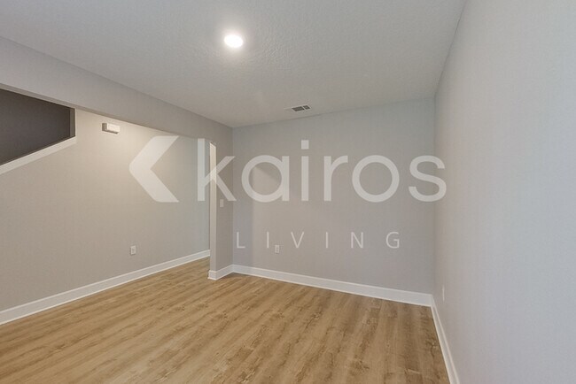 Building Photo - 2820 W Andromedae Dr