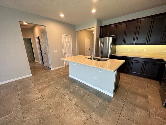 Building Photo - 1448 Cabot Dr