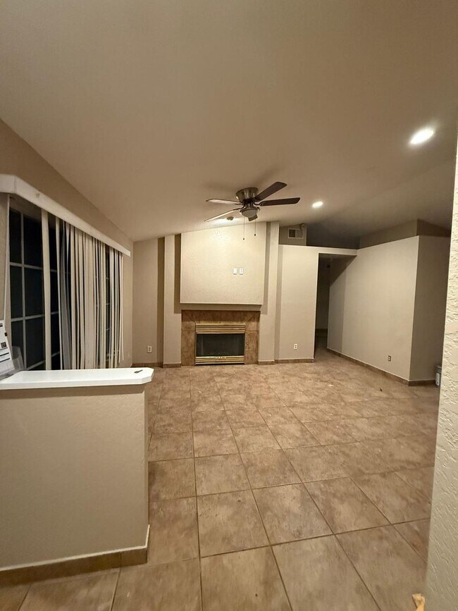 Foto del edificio - 30848 Bloomsbury Ln