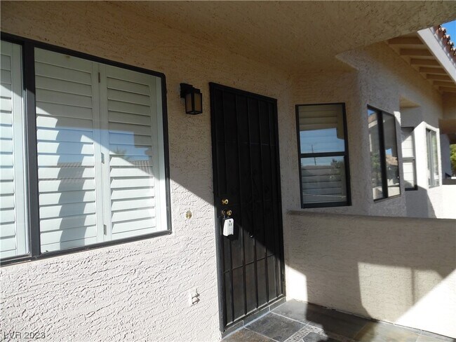 Building Photo - 7909 Esterbrook Way