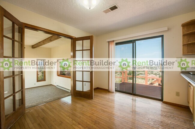 Foto del edificio - CALL US TODAY AT (505) 808-6467 TO SCHEDUL...