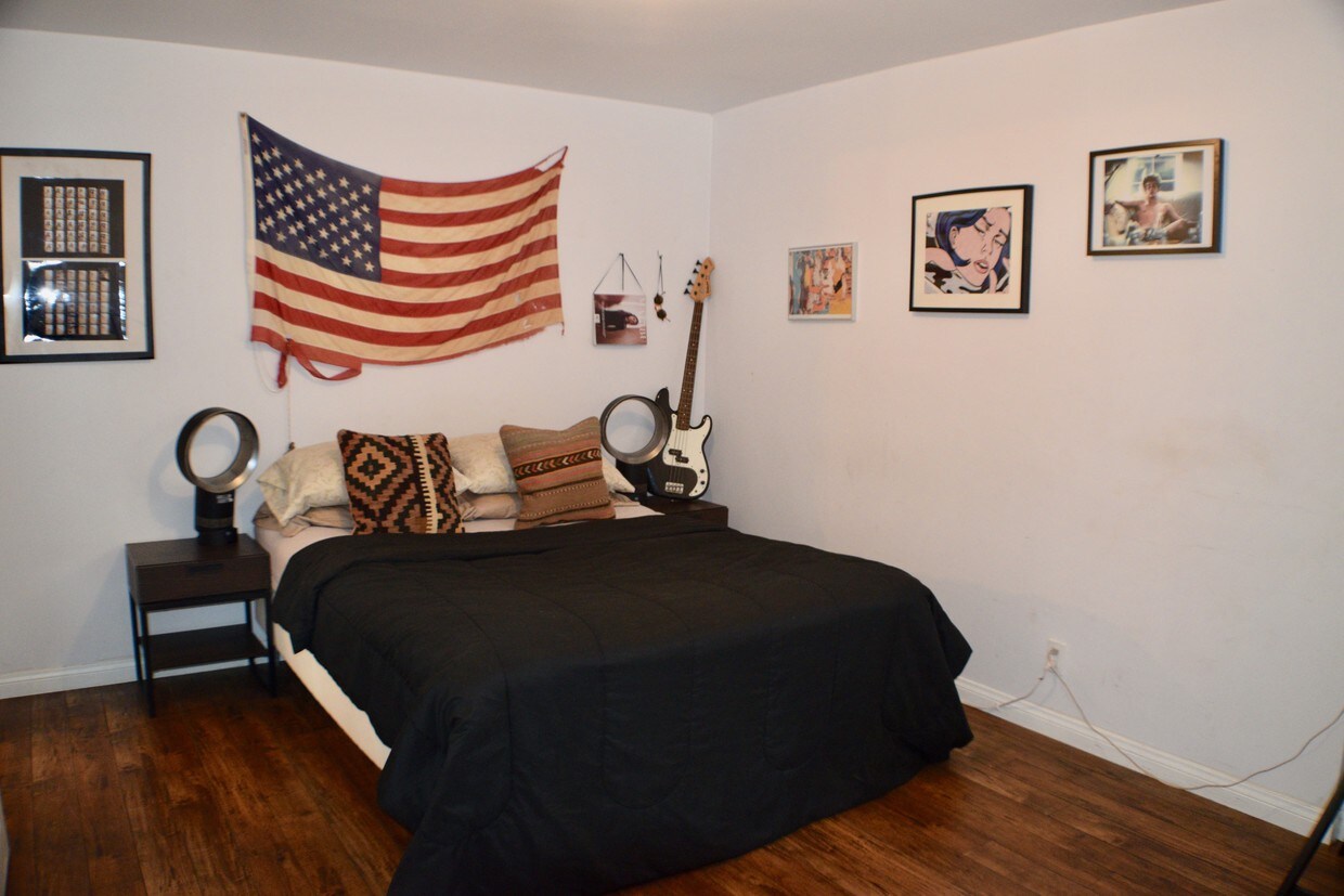 Foto principal - 3621 Effie St
