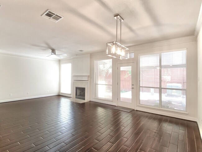 Foto del edificio - 54 Alderon Woods Pl