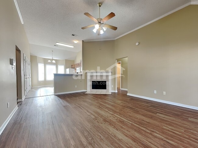 Building Photo - 10157 Breezy Ridge Cove