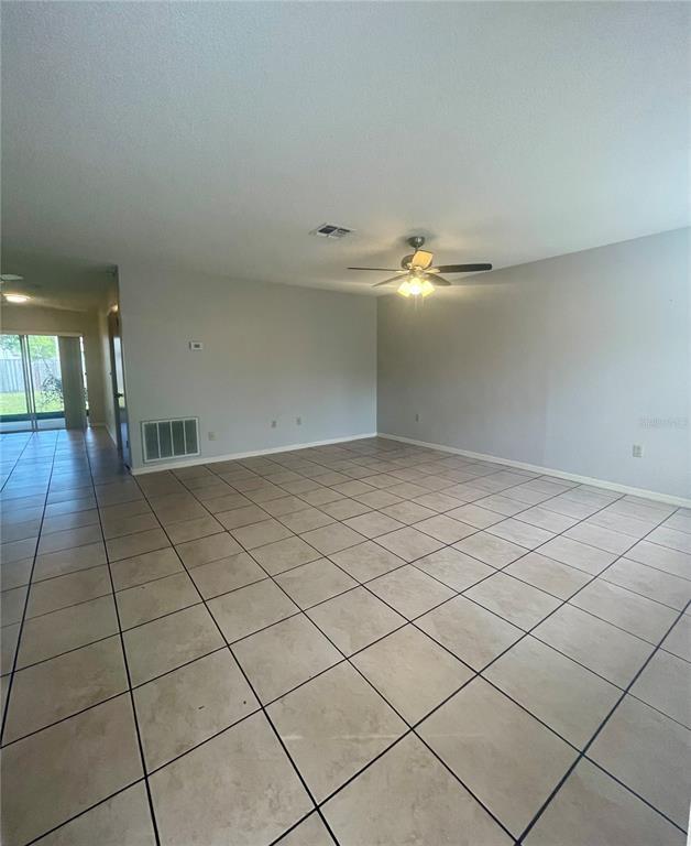 Foto del edificio - 10337 Usher St