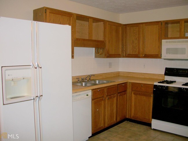 Building Photo - 995 Orchard Mill Ct