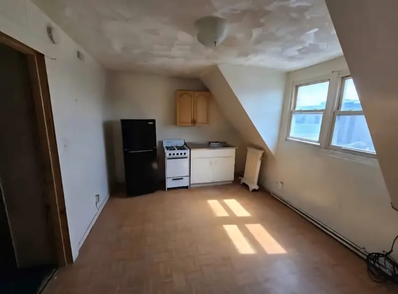 Building Photo - 90 Auburn St