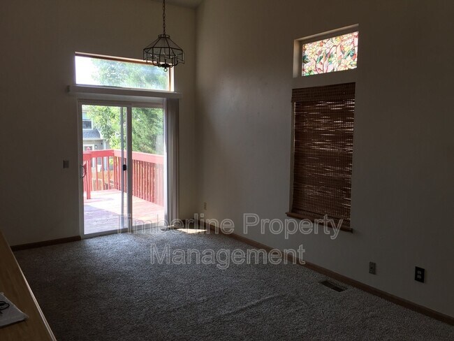 Foto del edificio - 8749 Bellcove Cir