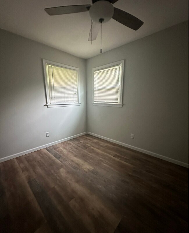 Building Photo - 3909 Sparkman Dr NW
