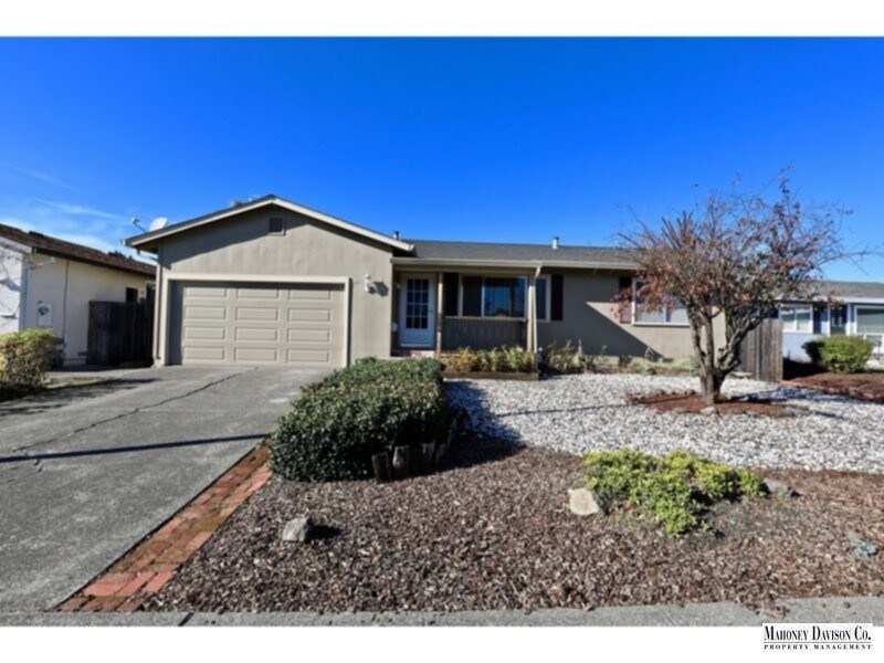 Primary Photo - 1657 Baywood Dr