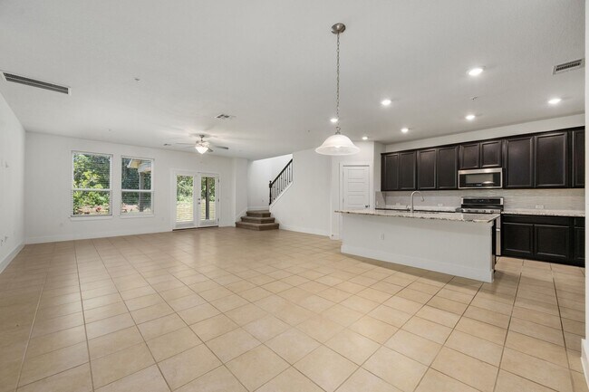 Foto del edificio - IMMEDIATE MOVE-IN: 2018 Built 3 BD / 2.5 B...