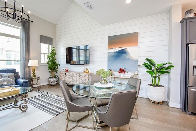 Foto del edificio - 10914 Brambling Wood Dr