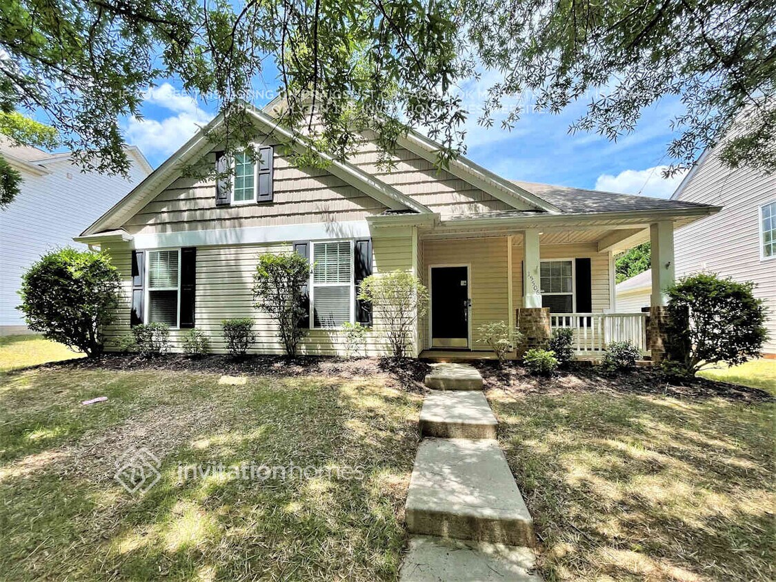 Foto principal - 15506 Carrington Ridge Dr