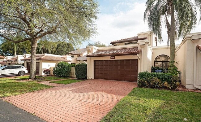 Foto del edificio - 9318 NW 50th Doral Cir S