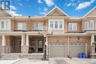 Building Photo - 117 Windrow St