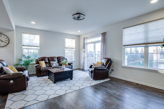 Foto del edificio - 4477 Monroe Ct