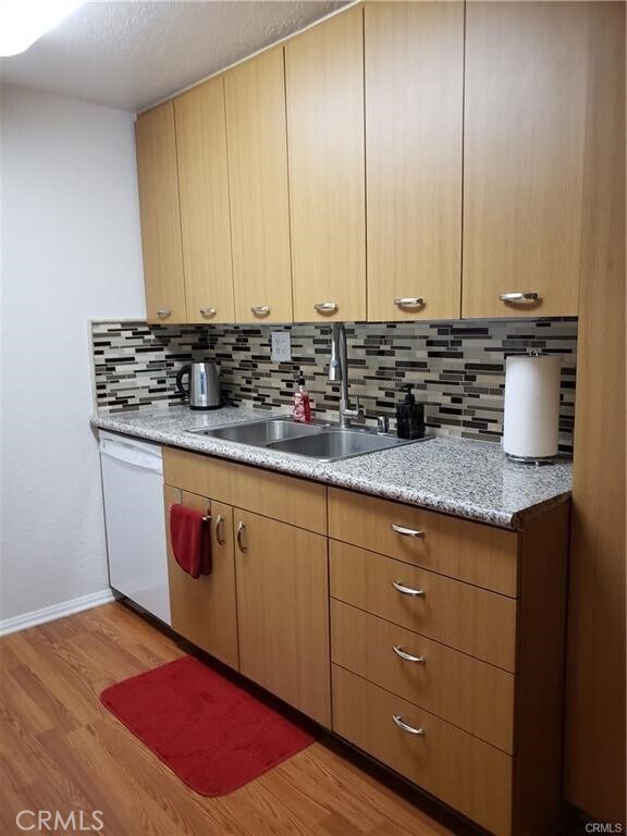 Building Photo - 1000 Central Ave