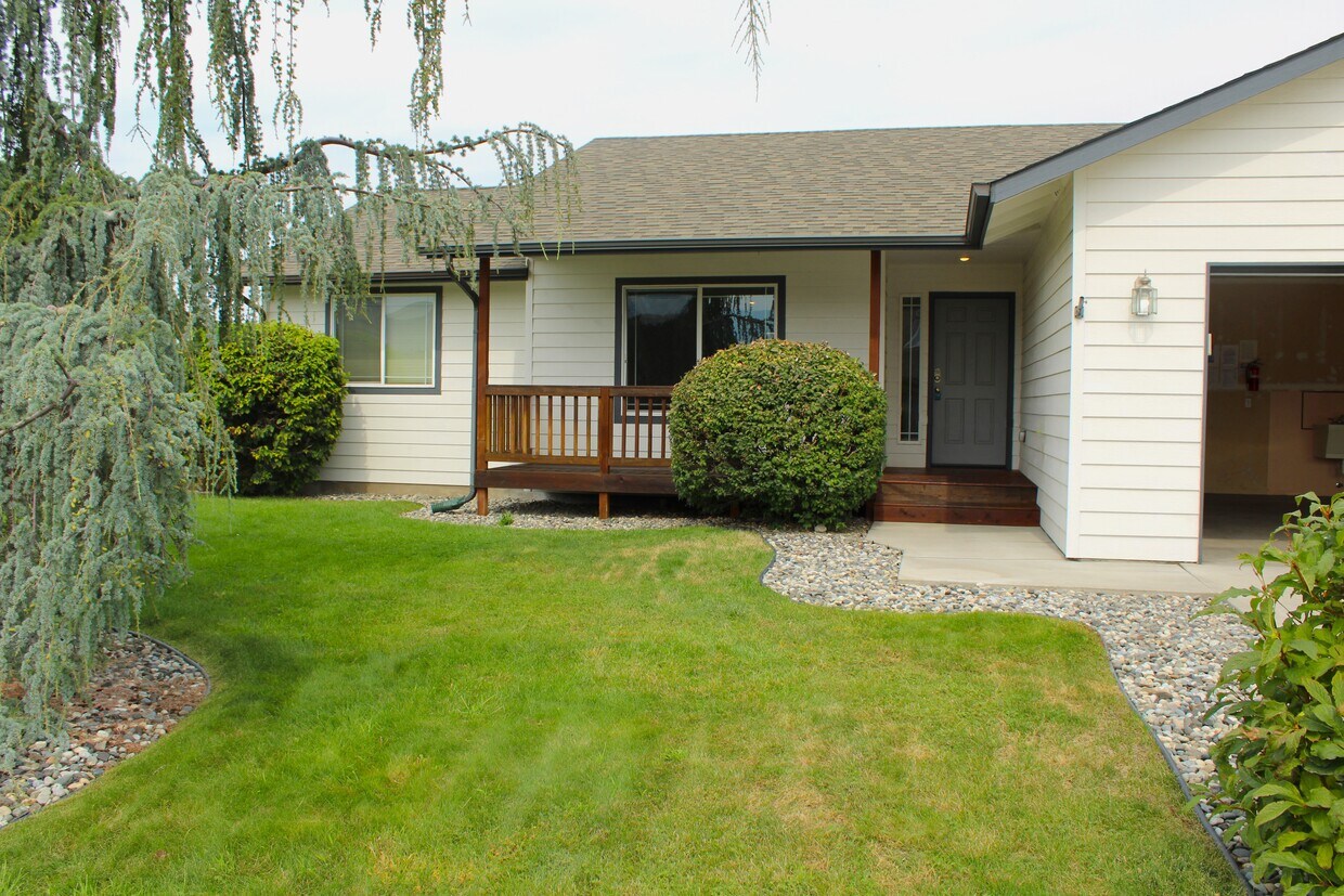 Foto principal - 1899 3rd St SE