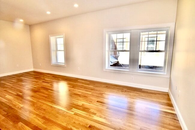 Foto del edificio - 601 Washington St