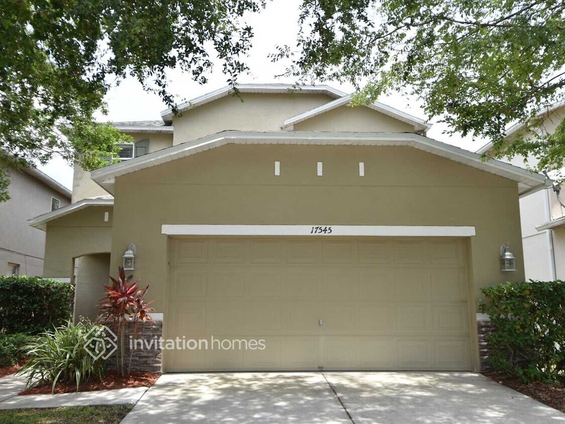 Foto principal - 17545 Glenapp Dr