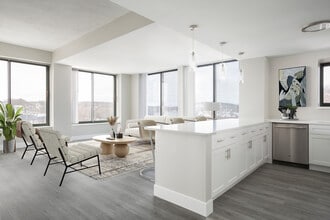 Building Photo - The Bixby
