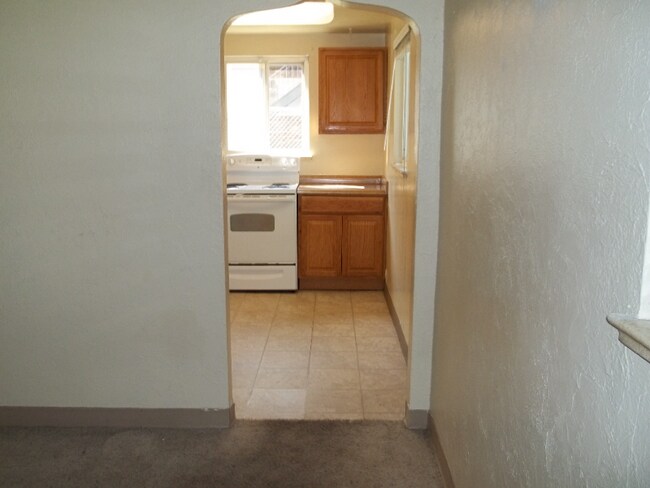 Building Photo - 410 E Kentucky Ave