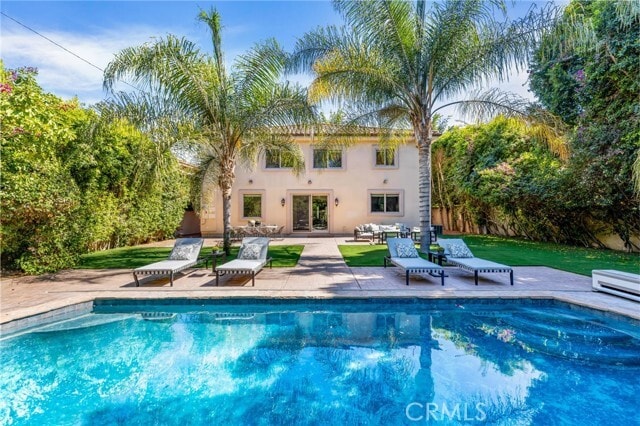 Foto del edificio - 16659 Addison St