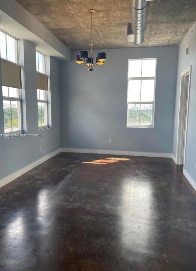 Foto del edificio - 1791 NE Miami Gardens Dr