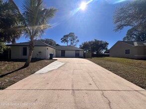 Building Photo - 1456 Reed St NW