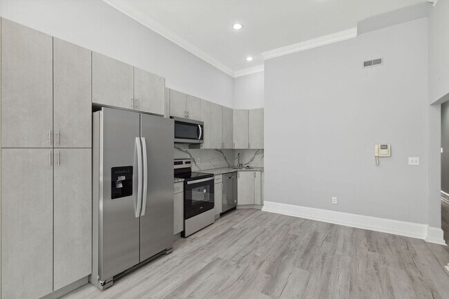 Foto del edificio - 3009 W Girard Ave
