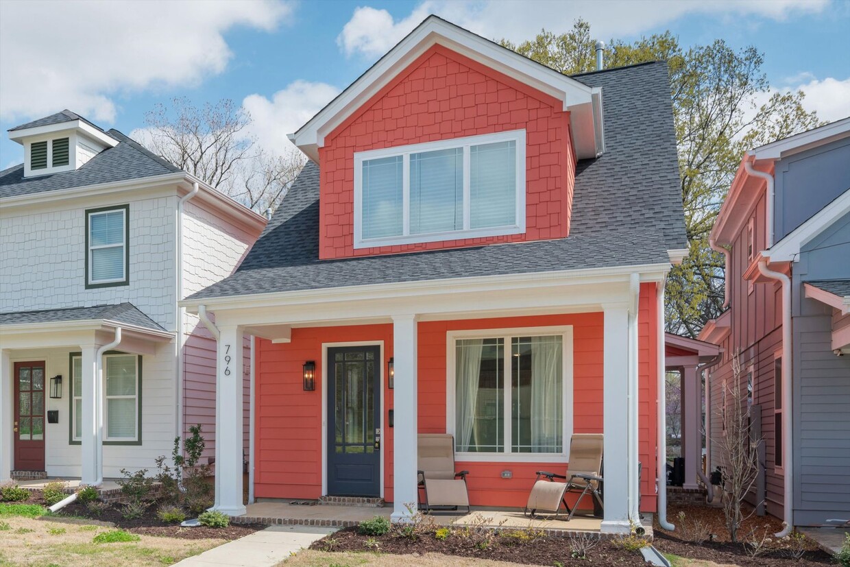 Primary Photo - Cooper Young New Home Old World Charm @ 79...