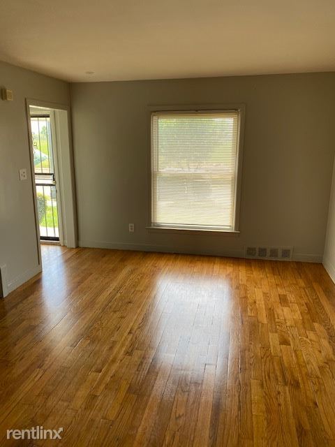 Building Photo - 2 br, 1 bath House - 456 Marquette Dr
