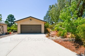 Building Photo - 4290 Aspen Ln