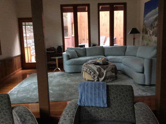 Foto del edificio - 23294 Red Rock Rd