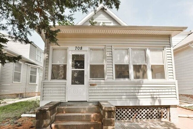 Foto del edificio - 708 Hickory St