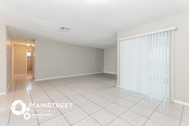 Foto del edificio - 353 Florida Pkwy