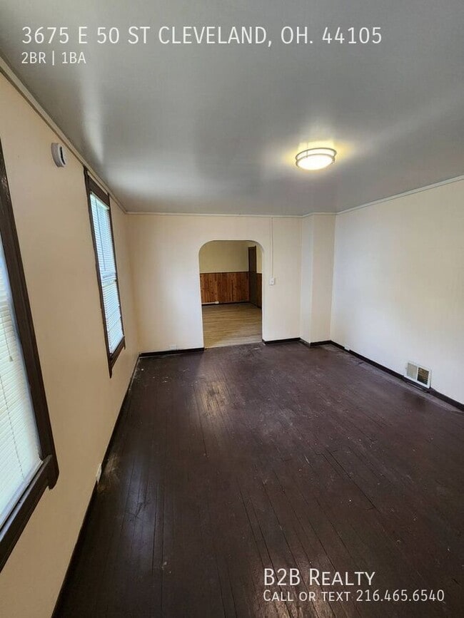 Foto del edificio - 3675 E 50th St