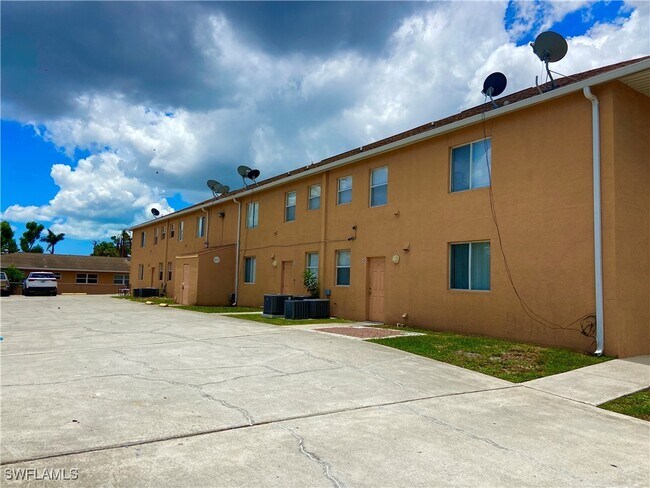 Building Photo - 4903 York St