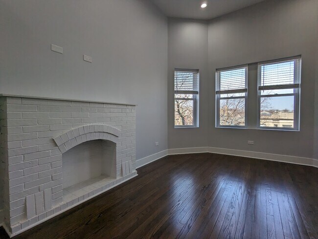 Foto del edificio - 2171 W Wilson Ave