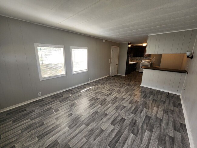Foto del edificio - 14803 Bakers Ln