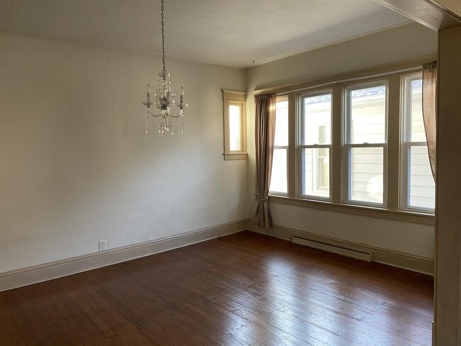 Building Photo - 577 Irwin St