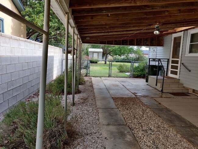 Building Photo - 1 Bed 1 Bath Home with Office Space