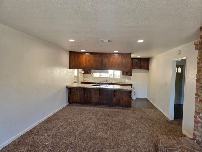 Building Photo - AVAILABLE AUGUST - WESTSIDE RANCHETTE! 3 B...