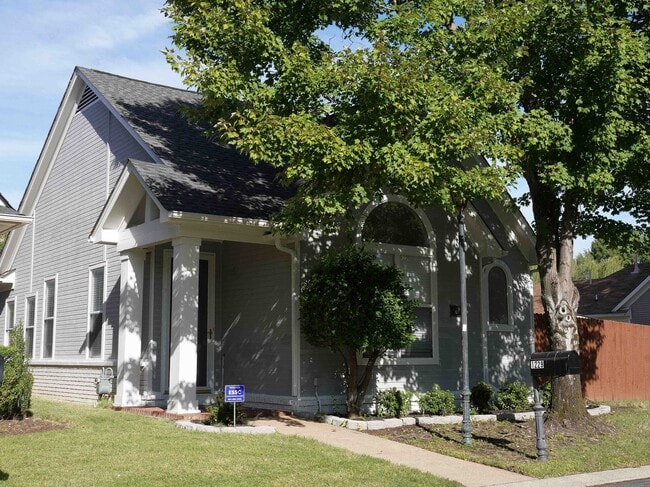 Photo - 1229 Misty Isle Dr House