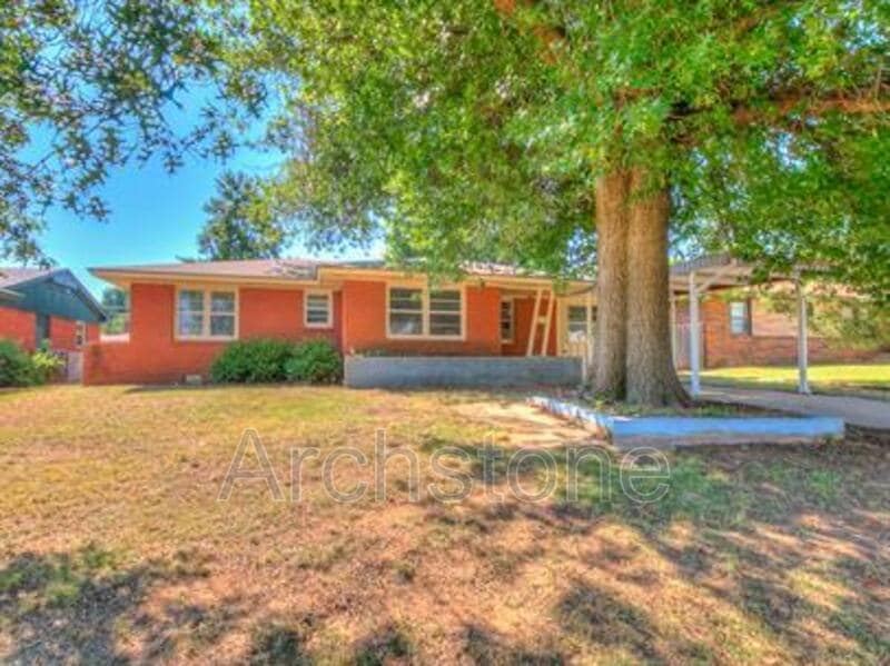 Foto principal - 724 General Senter Dr