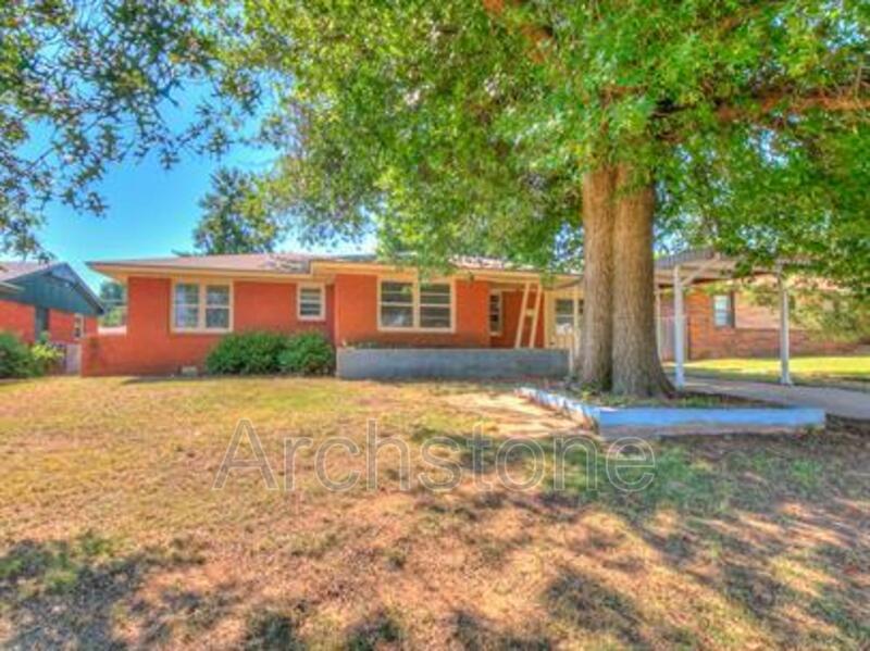 Primary Photo - 724 General Senter Dr