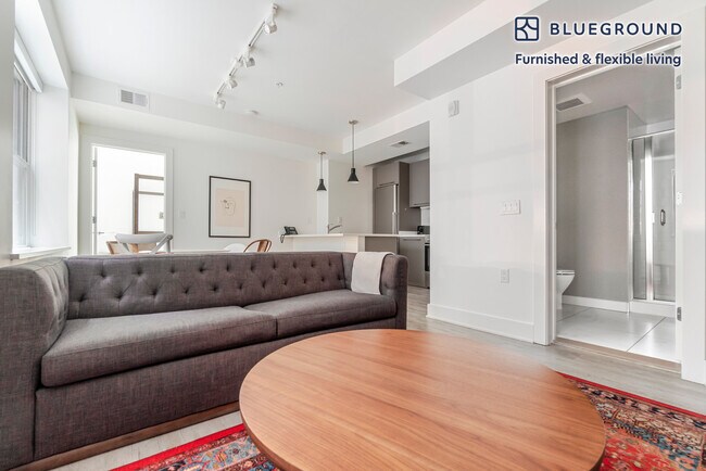Foto del edificio - 816 Potomac Ave SE