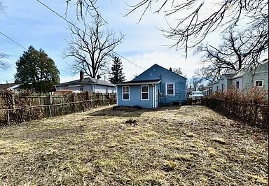 Photo - 3910 E 34th St House