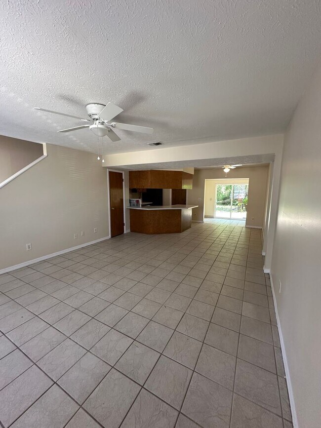Foto del edificio - 2 bed 2 bath townhome, perfect location!