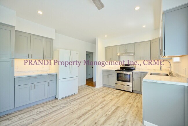 Foto del edificio - Available now!  3 Bedroom Gerstle Park home
